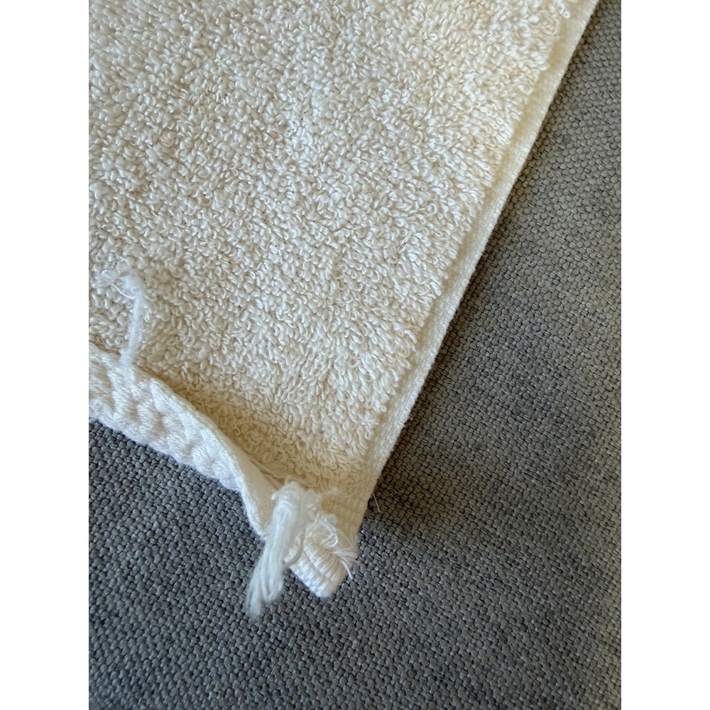 Vintage Swan Appliqué Towels Set 2 Made in USA Romantic Cottage Bath Decor 30x16 - Picture 7 of 9